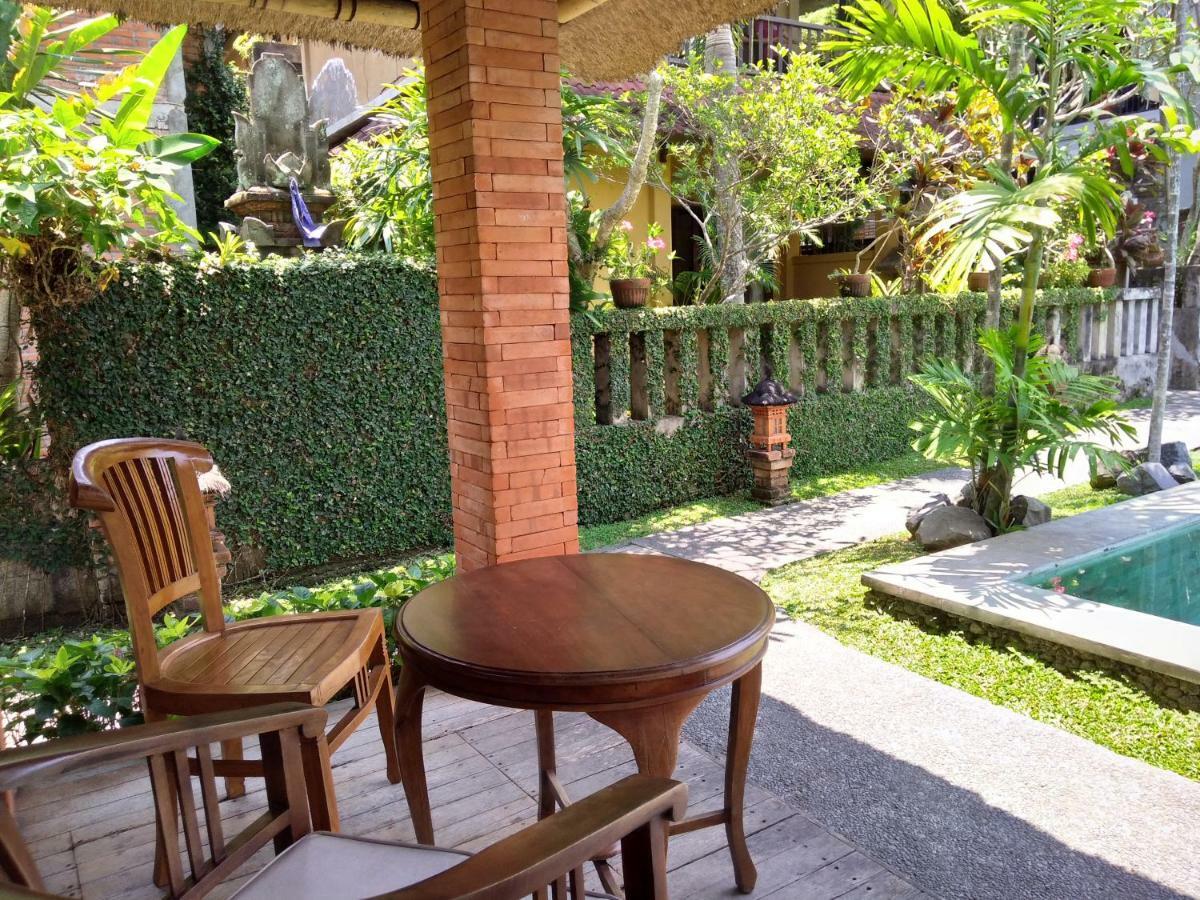 Ubud Lestari Bungalows Exterior photo